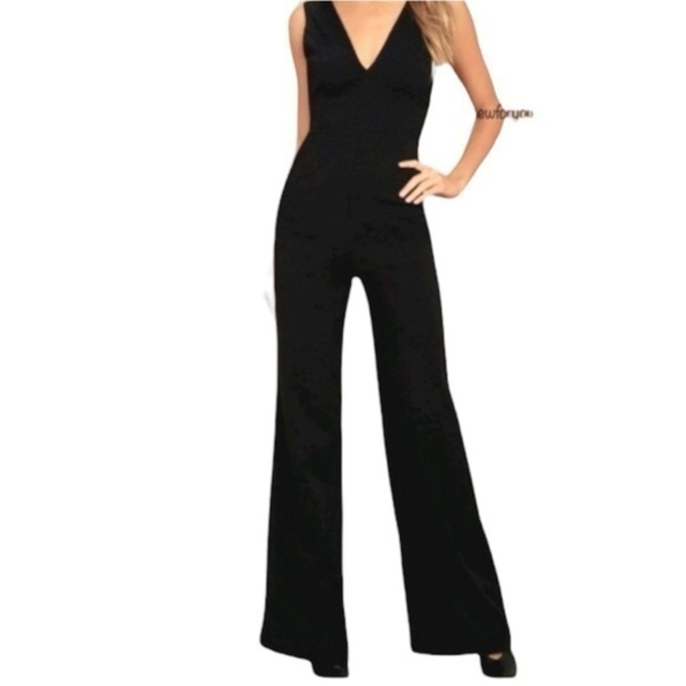 Evan Picone Plunging V Neck Wide Leg Black Sleeveless Dressy Jumpsuit
